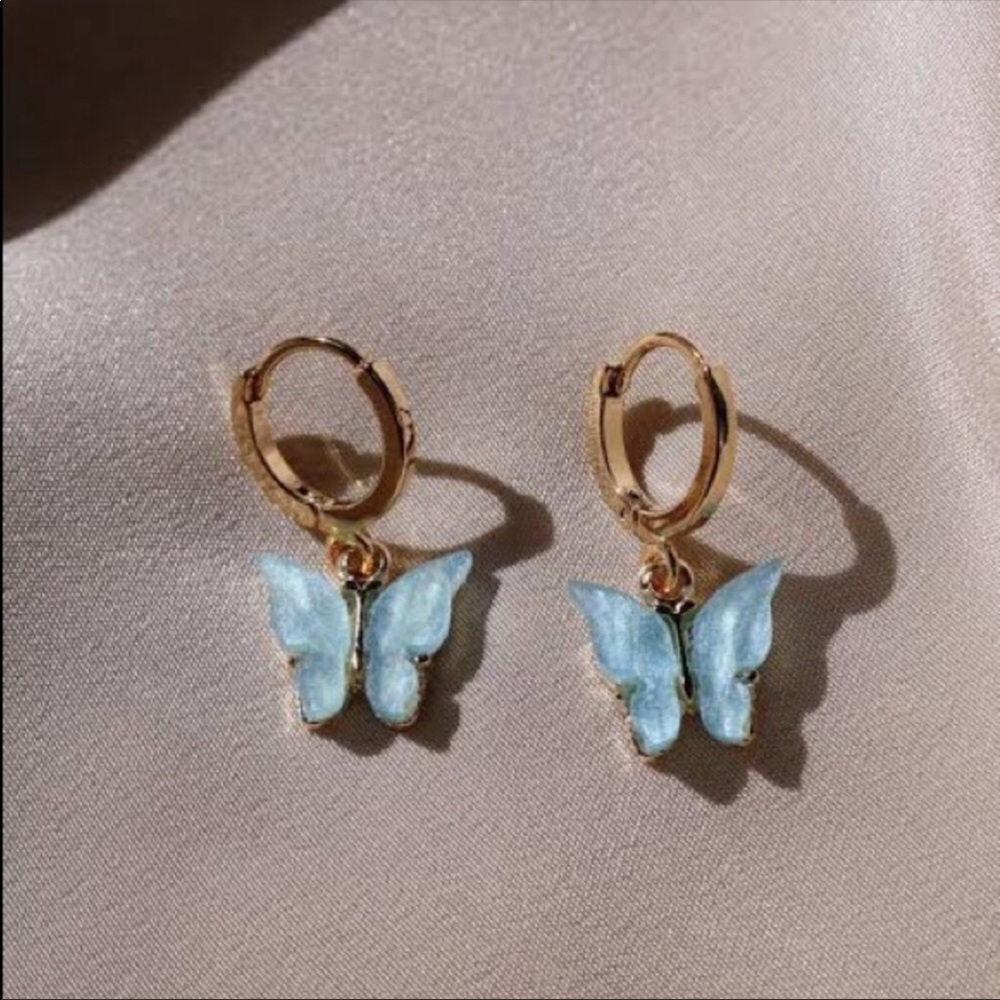 Sky Blue Butterfly Dangle Earring Set New - Picture 1 of 3